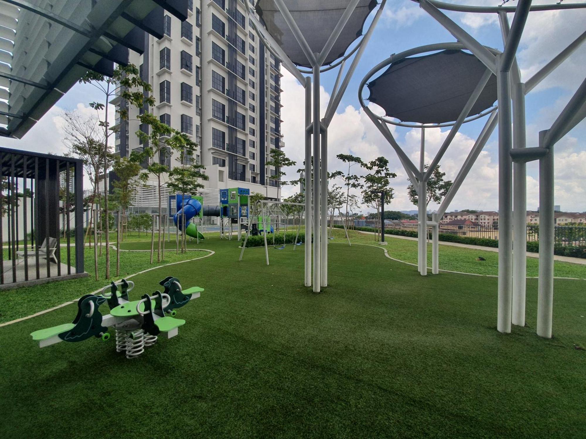 Highpark Suites At Petaling Jaya, Kelana Jaya By Plush المظهر الخارجي الصورة